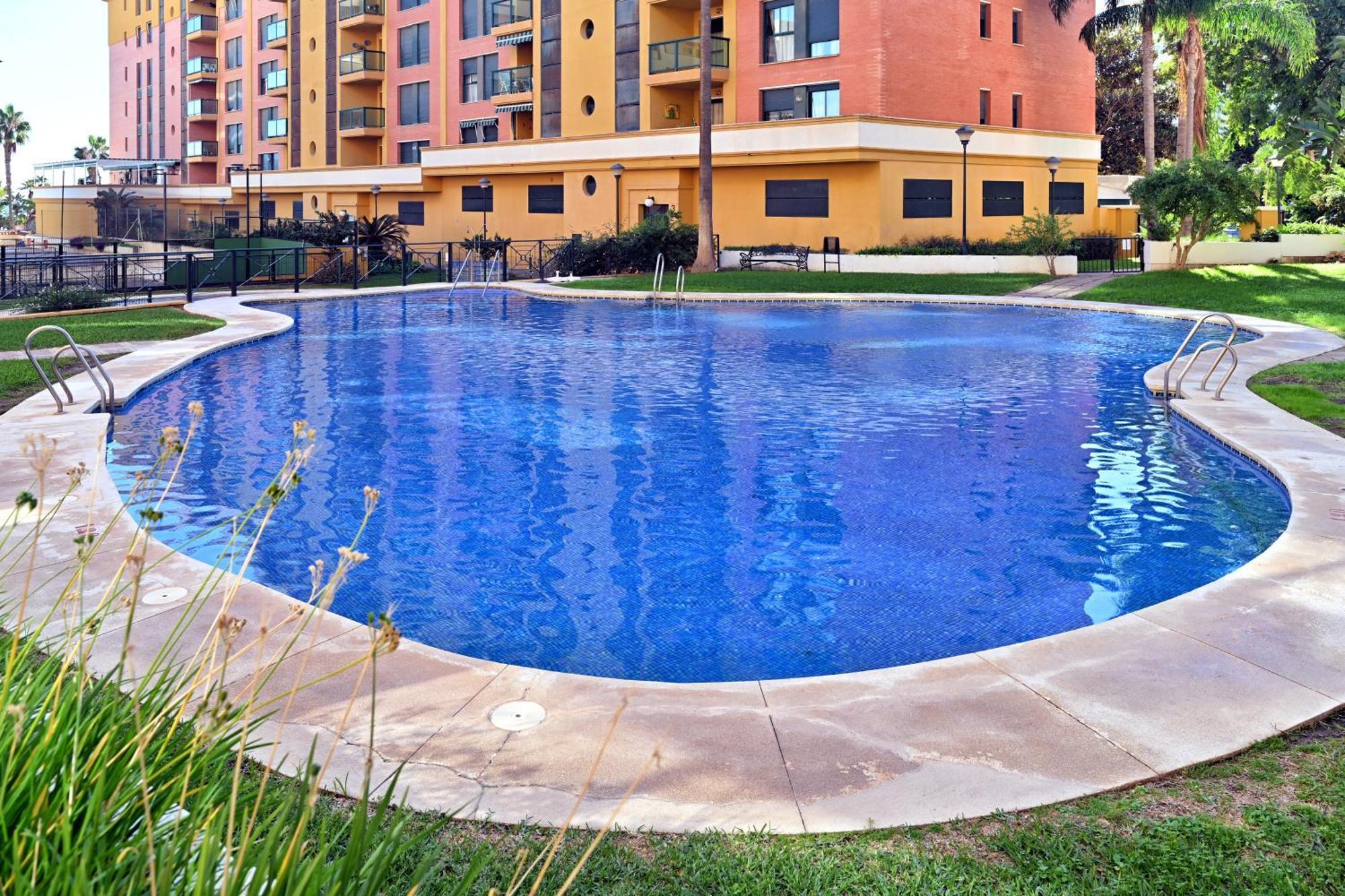 Love Rent4 Malaga Playa Del Bajondillo Торремолінос Екстер'єр фото